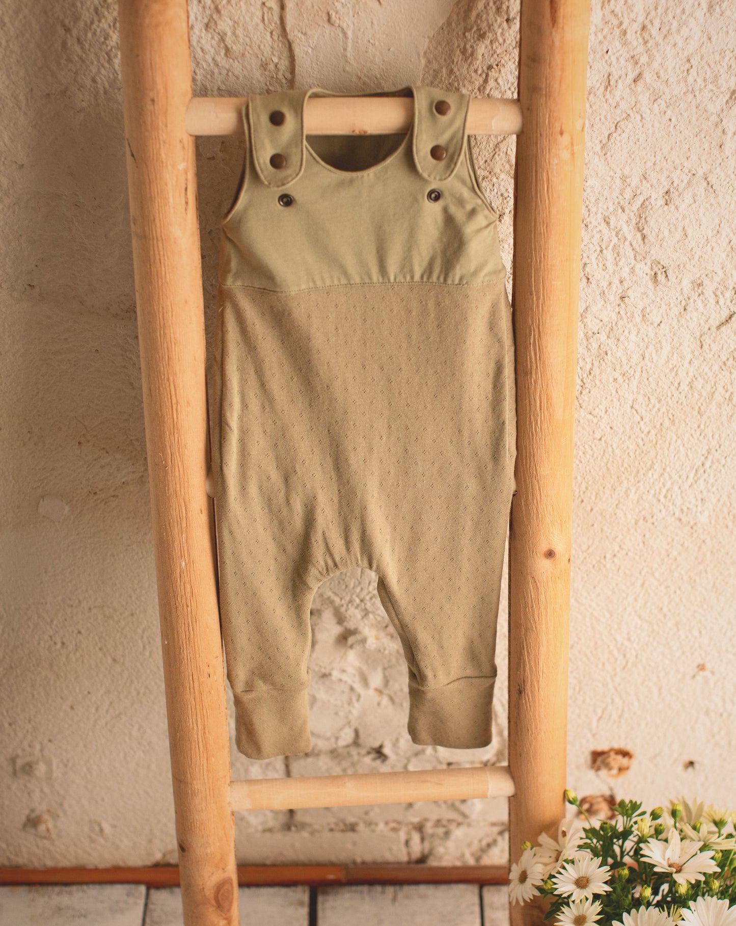 Grow-with-me Jumpsuit. Textured Green