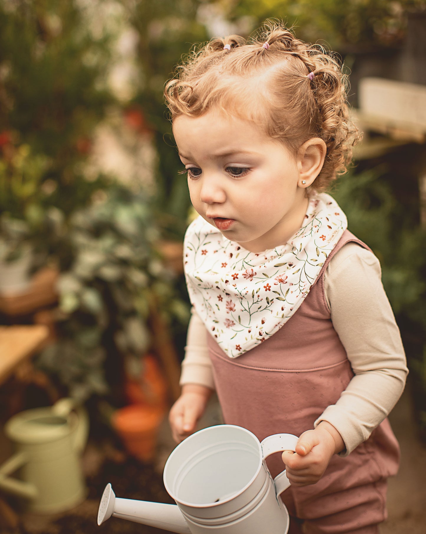 Bandana bib. Garden