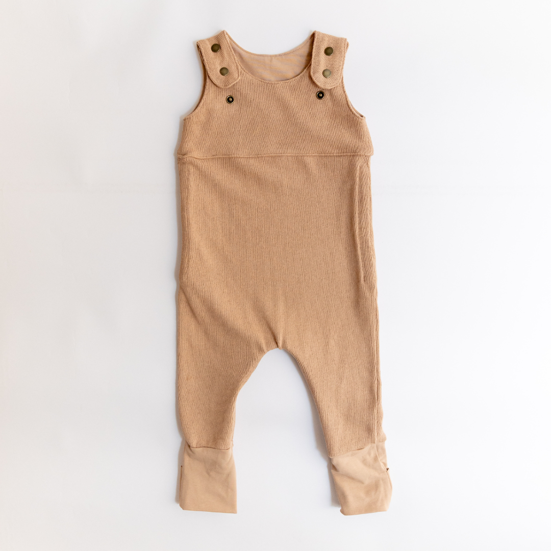 Mono ajustable. Tricot nude