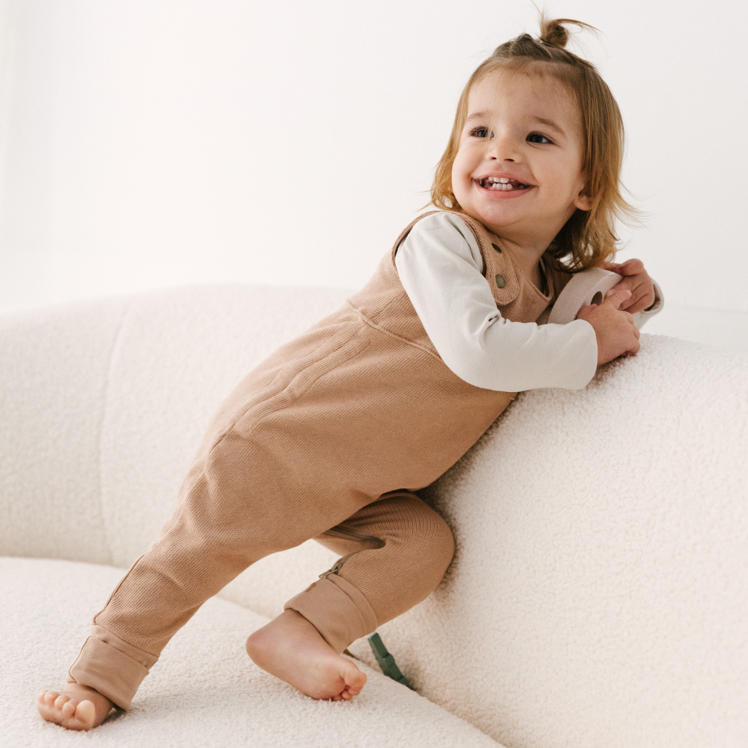 Mono ajustable. Tricot nude